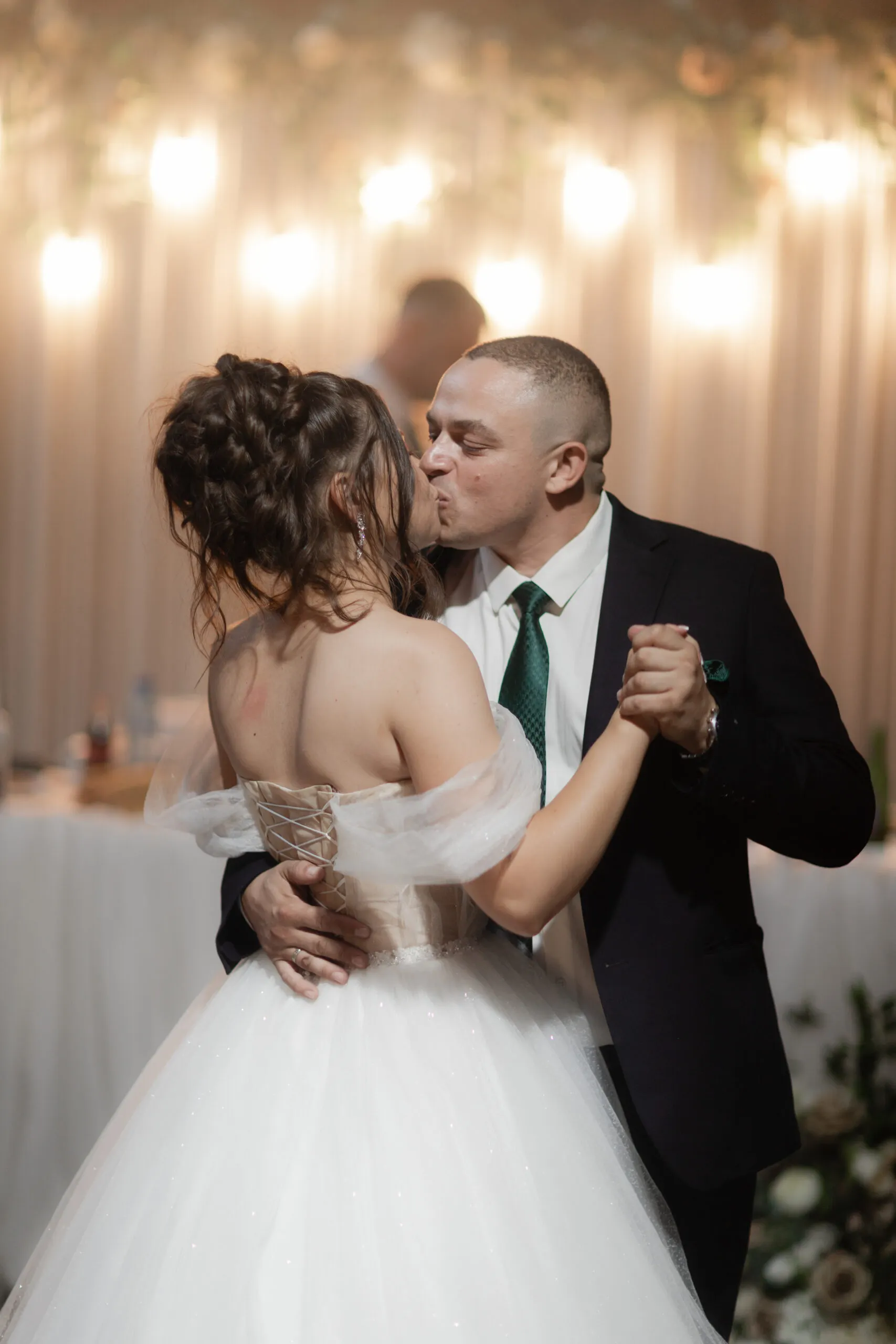 Kristiyana & Miroslav — a wedding story — photograph 12