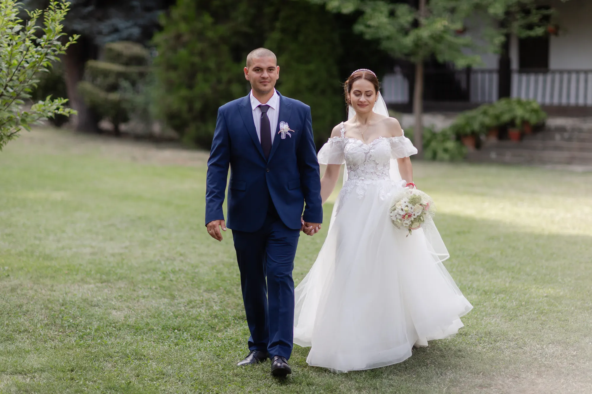 Wedding photography: Veronika & Dragomir — Troyan Monastery